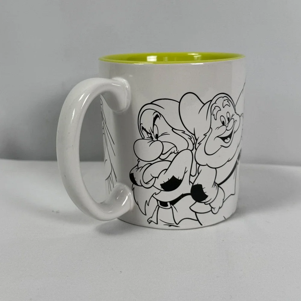 Disney Store Snow White‎ Seven Dwarfs Ceramic Mug White Lime